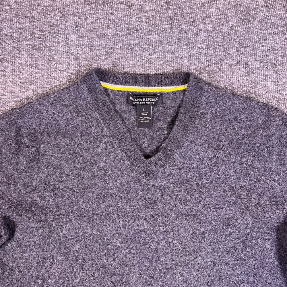 Banana Republic Extra Fine Merino Wool Sweater Boys L Gray School Uniform Winter